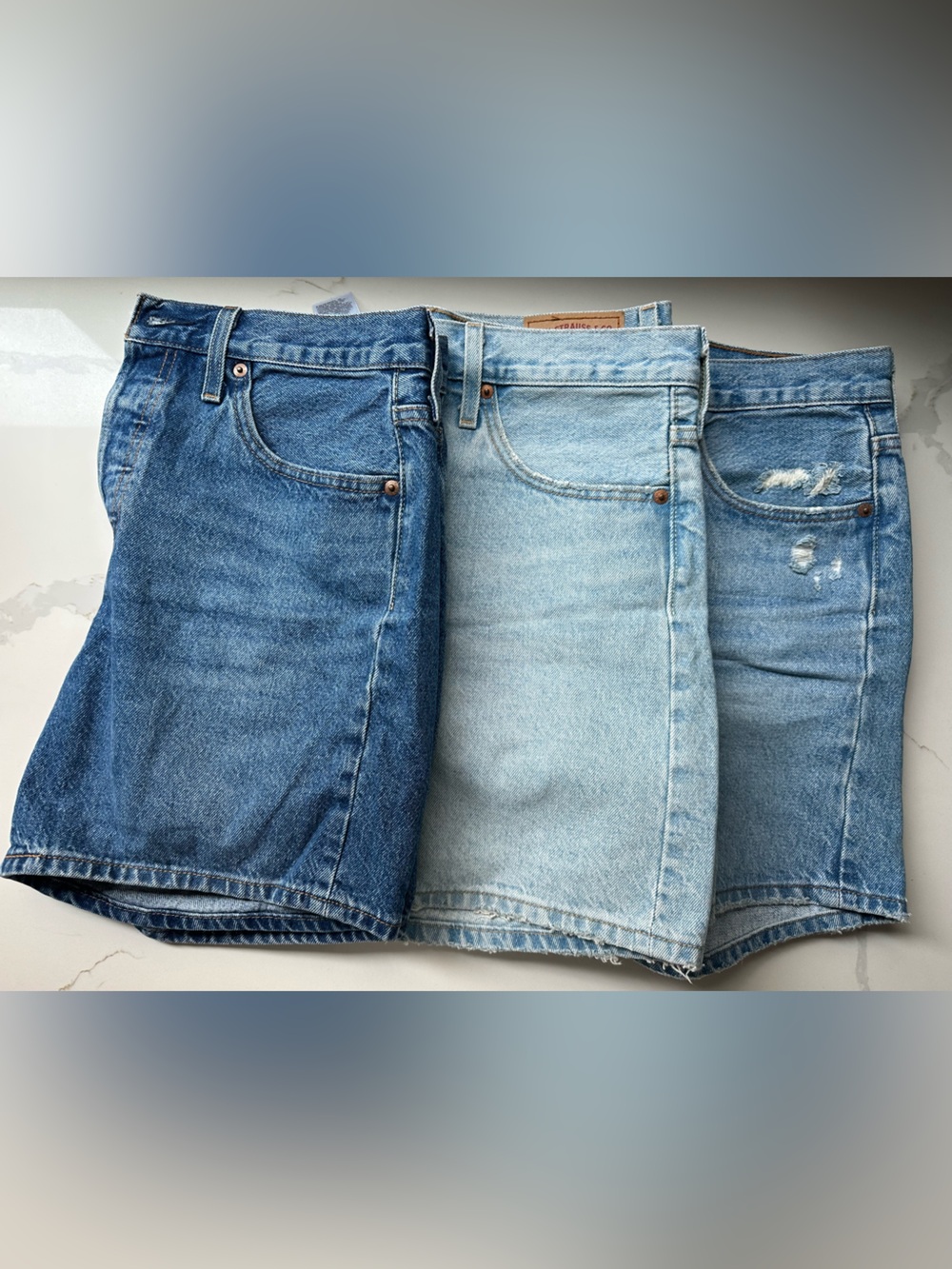 THREE Levi’s Denim Ribcage Shorts Thigh-high - Dark, Light & Mid Wash Size 28 - Picture 2 of 13
